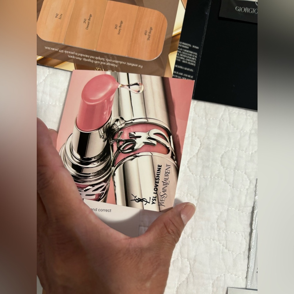 Makeup samples - Picture 3 of 5